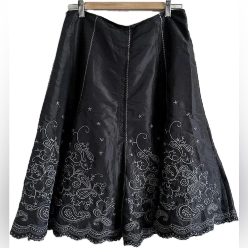 COCO & tashi Y2K Midi Satin Skirt. Paisley embroidery whimsigoth witchy. Size L